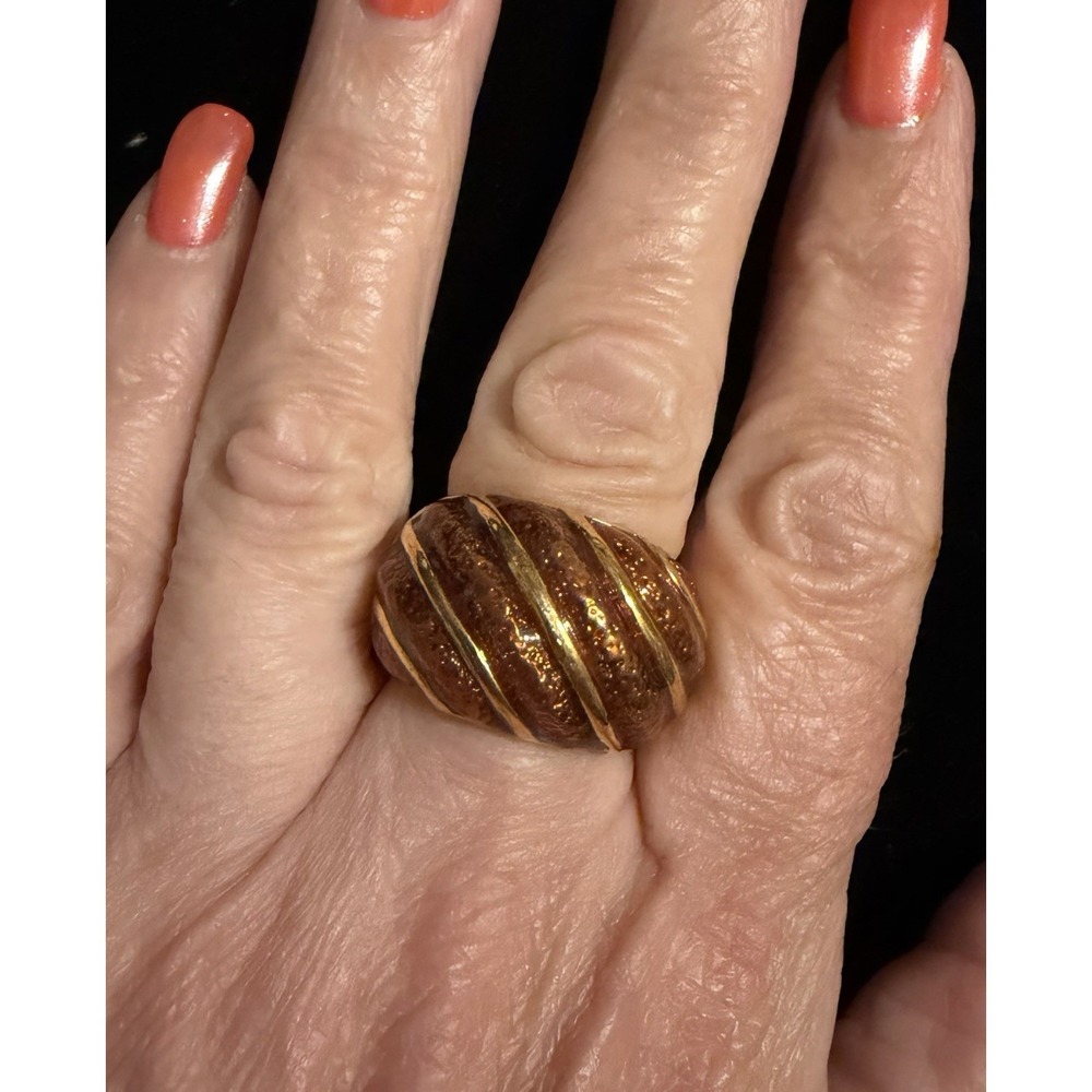 KJL Gold tone & Amber Enamel Dome Shrimp Ring Sz 8